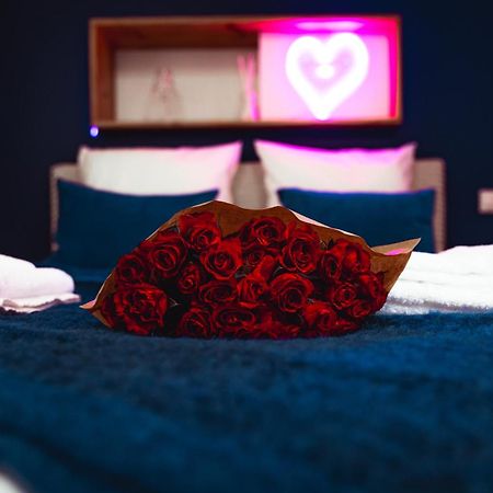 French Klss - Love Room By Prim0 C0Nciergerie Clermont-Ferrand Dış mekan fotoğraf