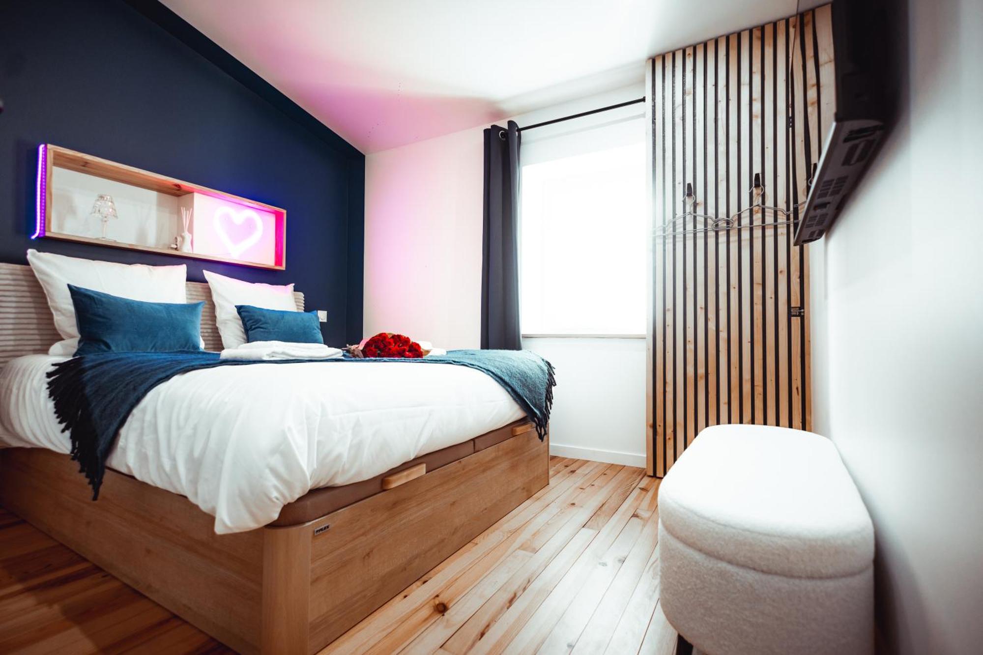 French Klss - Love Room By Prim0 C0Nciergerie Clermont-Ferrand Dış mekan fotoğraf