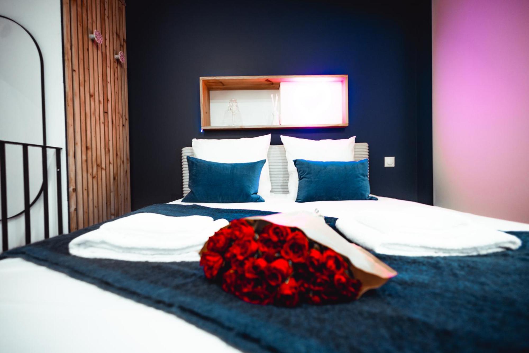 French Klss - Love Room By Prim0 C0Nciergerie Clermont-Ferrand Dış mekan fotoğraf